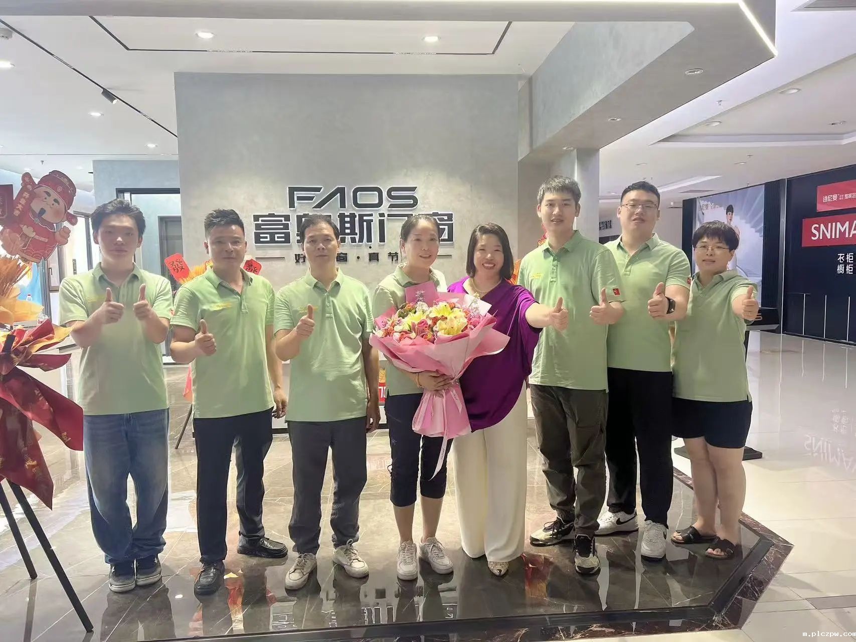 点点taptap让球门窗 | 胶州店新店启航，董事长潘慧玲带领核心团队支持新店！